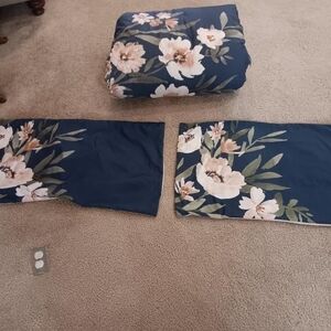 King Floral Blue Bedspread Set